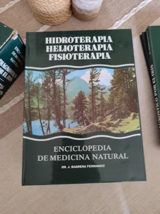 Botánica."Enciclopedia de Medicina Natural"antiguo
