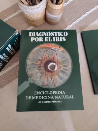 Botánica."Enciclopedia de Medicina Natural"antiguo
