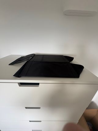 Caja de almacenamiento Ikea negra