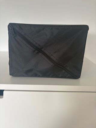 Caja de almacenamiento Ikea negra