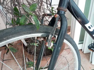 Bicicleta B'TWIN Negra