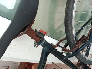 Bicicleta B'TWIN Negra