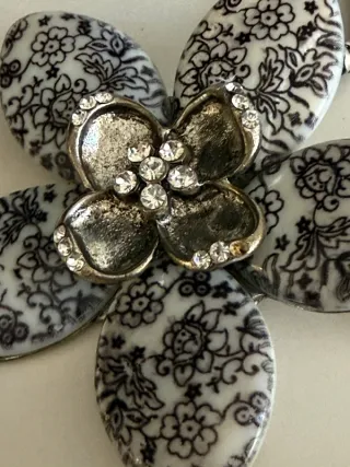 Collar flor cerámica pedrería cadena doble A00065