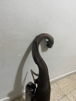 Tubo de escape Yasuni R para restaurar