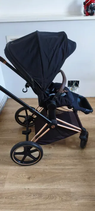 Capazo y silla de Paseo Cybex Priam Platino