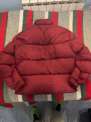 Plumas Tommy Hilfiger burdeos