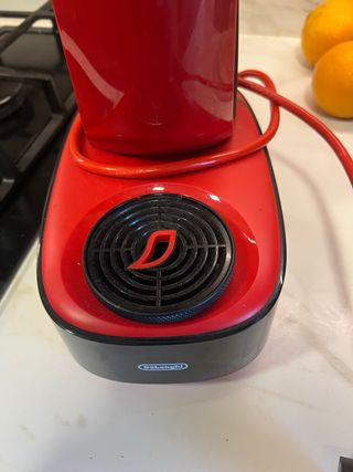 Cafetera Dolce Gusto Roja DeLonghi