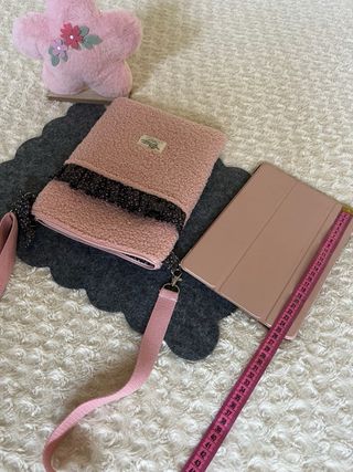 Bolso para tablet/libro rosa con flores