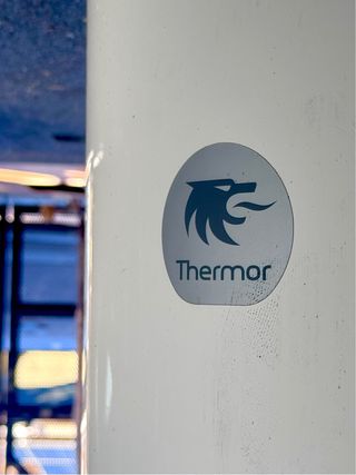 Termo eléctrico blanco