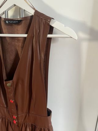 Vestido Pichi Polipiel Marrón Zara Talla XS