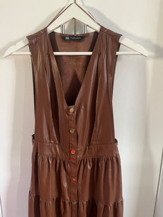 Vestido Pichi Polipiel Marrón Zara Talla XS