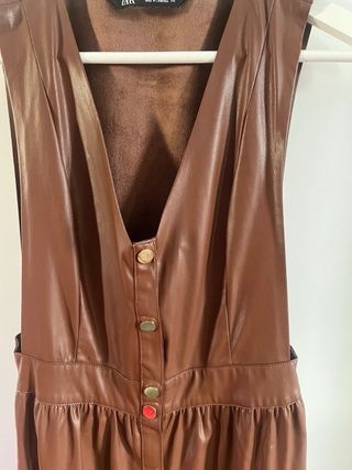 Vestido Pichi Polipiel Marrón Zara Talla XS