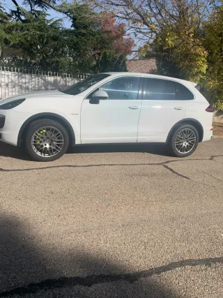 Porsche Cayenne 2014