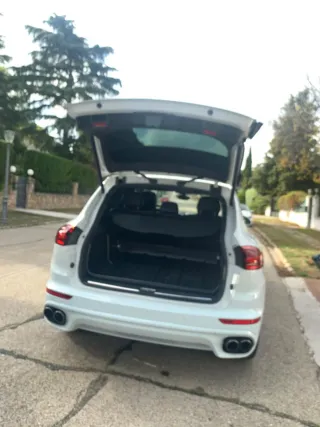 Porsche Cayenne 2014