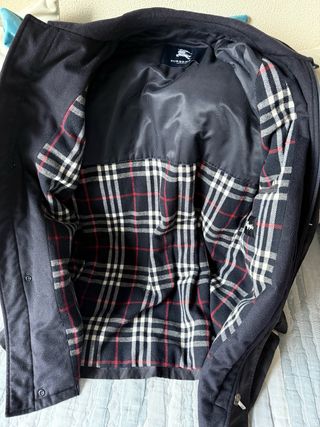 Gabardina Burberry Azul Oscuro