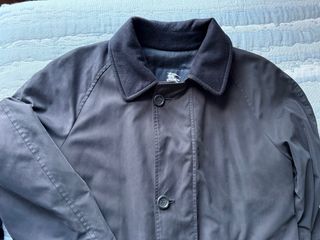 Gabardina Burberry Azul Oscuro