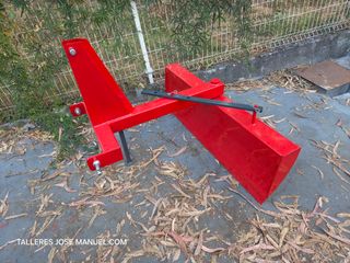 Cuchilla niveladora TJM mini  compacta y práctica