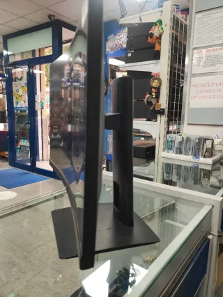 Monitor HP Curvo Negro