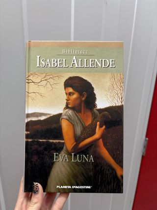 6 libros 5 de Isabel Allende y 1 de Jojo Vives