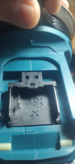 Lijadora Orbital Makita DBO180Z