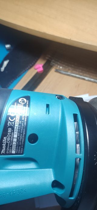 Lijadora Orbital Makita DBO180Z