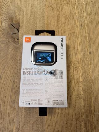 JBL Tour Pro 3