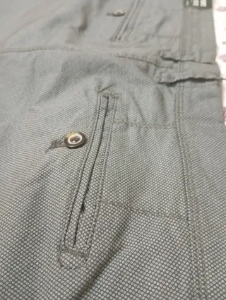 Pantalón juvenil Con Etiqueta. Nuevo
