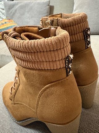 Botines tacón marrón