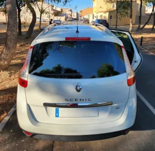 Renault Grand Scenic 2015