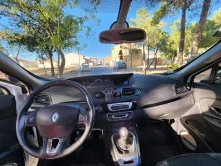 Renault Grand Scenic 2015