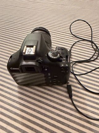 Cámara Canon EOS 1300D Negra