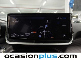 Peugeot 2008 Allure Hybrid eDCS6 100 kW (136 CV)