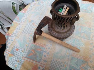 Cotana. Pico de albañil pequeño