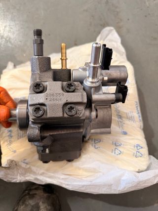 Bomba Ford Ranger  Continental Nueva A2C96176300