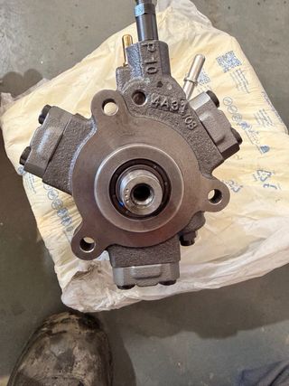 Bomba Ford Ranger  Continental Nueva A2C96176300