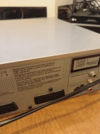 Panasonic Combo VHS DVD modelo DMR ES35V