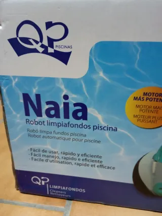 Robot Limpiafondos Naia Piscina