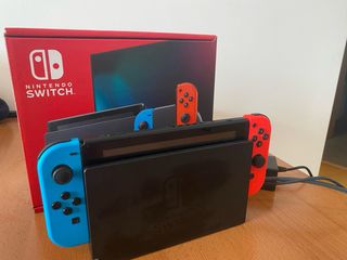 Nintendo Switch Azul y Rojo