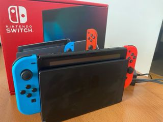 Nintendo Switch Azul y Rojo