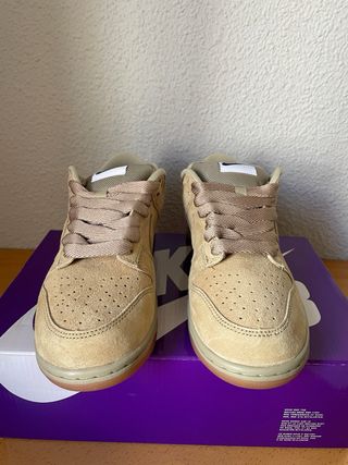 Nike SB Dunk Low Pro B Parachute Beige