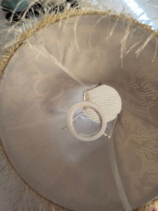 Pantallas de lámpara de mesa beige y marrón