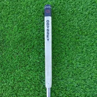 Putter Odyssey 2 Ball Divine Golf