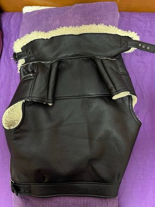 Chaleco Piel Sintética Negro Beige