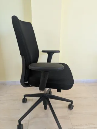 Silla Vitra ID Soft Negra