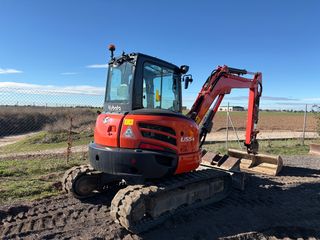 MiniExcavadora Kubota U55-4 2017