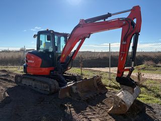 MiniExcavadora Kubota U55-4 2017