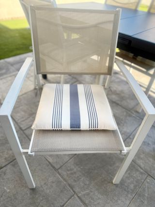 Mesa extensible metal y cristal templado con 4