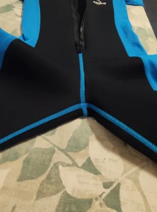 Neopreno Spyro niño azul y negro