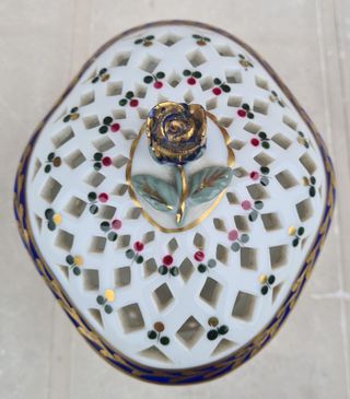 Portaoggetti Ceramica Traforata Dipinto Mano