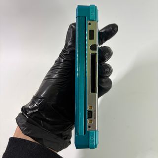 Nintendo 3DS Verde con 4 giochi e accessori